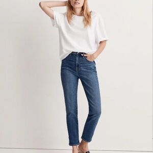 The CURVY Perfect Vintage Jean in Manorford Wash: Instacozy Edition